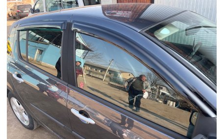 Дефлекторы окон Renault Clio