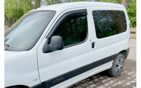 Дефлекторы окон Renault Kangoo