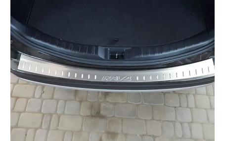 Накладка на задний бампер Toyota RAV4 2012-2015