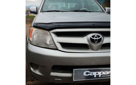 Дефлектор капота Toyota Hilux