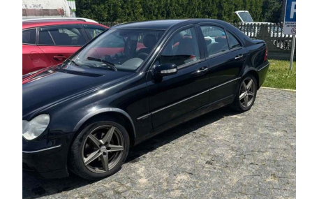 Арки Mercedes C-Class W203