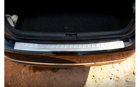 Накладка на задний бампер Volkswagen Passat B7