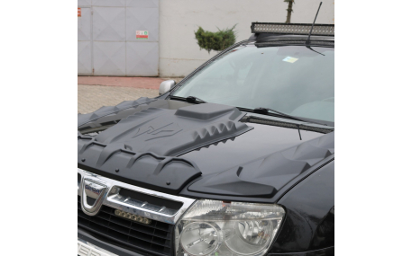 Накладка передняя Renault Duster