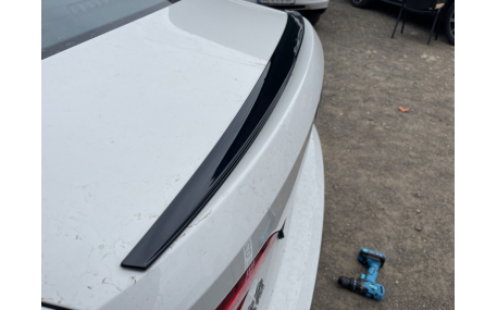 Спойлер Volkswagen Passat B7