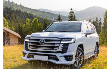 Накладки на бампера Toyota Land Cruiser 300