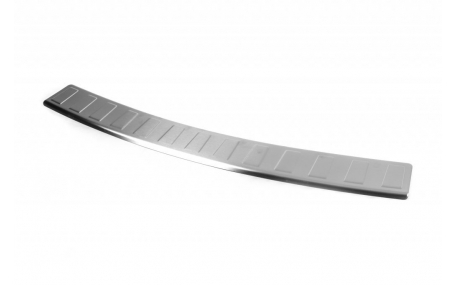 Накладка на задний бампер Chevrolet Tracker