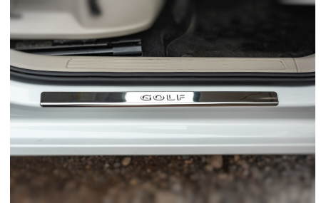 Накладки на пороги Volkswagen Golf 5