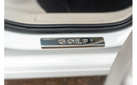 Накладки на пороги Volkswagen Golf 5