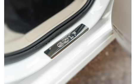 Накладки на пороги Volkswagen Golf 5