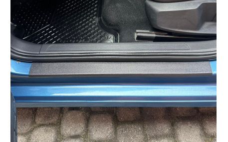 Накладки на пороги Volkswagen Golf 7