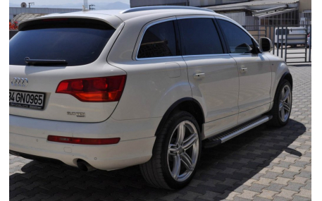 Подножки AUDI Q7