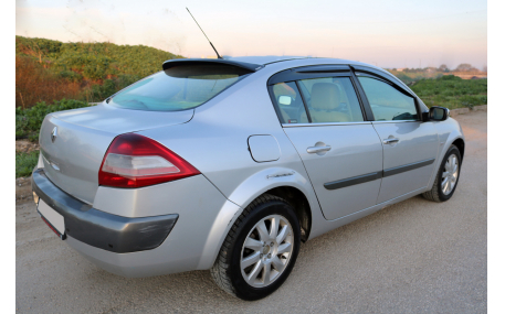 Спойлер Renault Megane