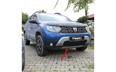Накладка передняя Renault Duster