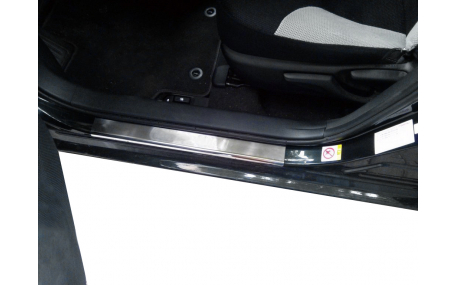 Накладки на пороги Toyota Corolla