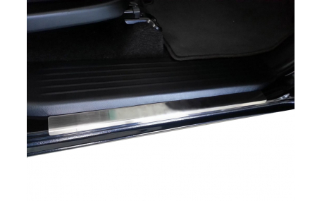 Накладки на пороги Toyota Hilux