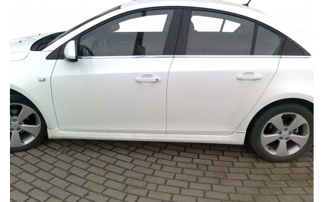 Пороги Chevrolet Cruze