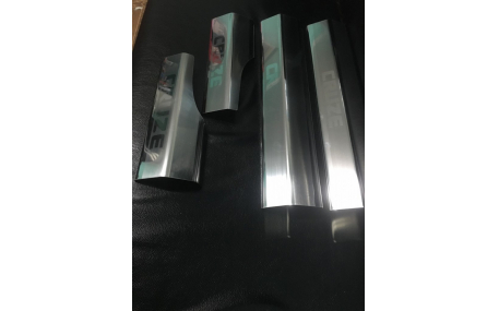 Накладки на пороги Chevrolet Cruze