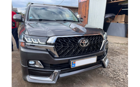 Накладки на бампера Toyota Land Cruiser 200