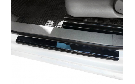 Накладки на пороги Volkswagen Caddy