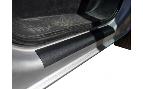 Накладки на пороги Opel Vivaro