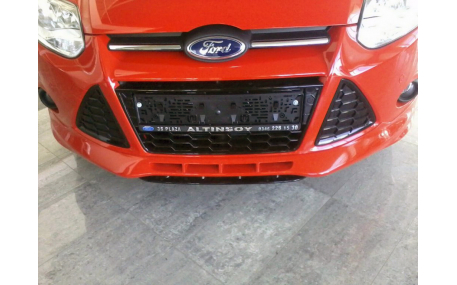Накладка передняя Ford Focus MK3