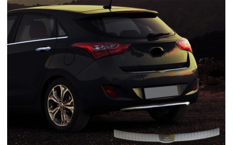 Накладка на задний бампер Hyundai I30