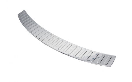 Накладка на задний бампер Opel Insignia