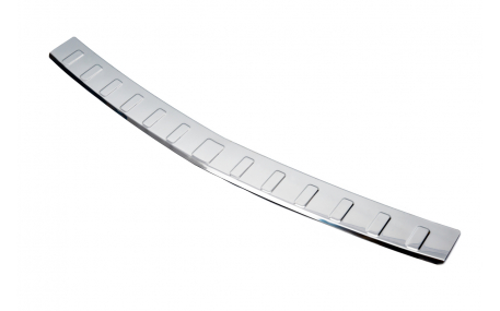 Накладка на задний бампер Opel Zafira C