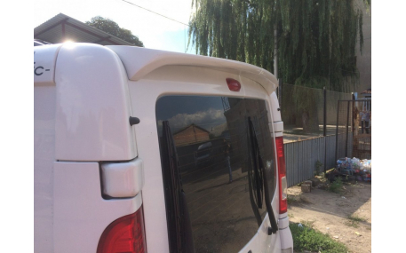 Спойлер Opel Vivaro