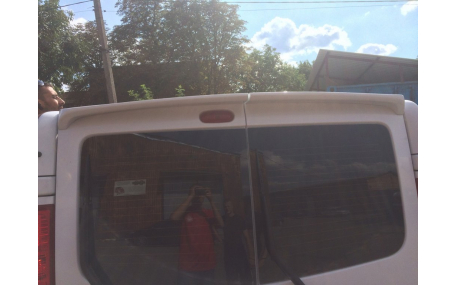 Спойлер Renault Trafic
