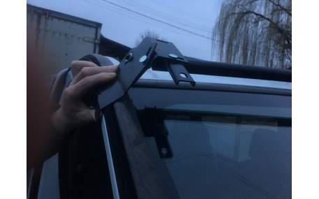 Козырек Opel Vivaro