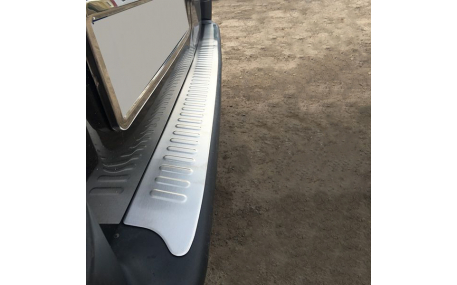 Накладка на задний бампер Opel Vivaro