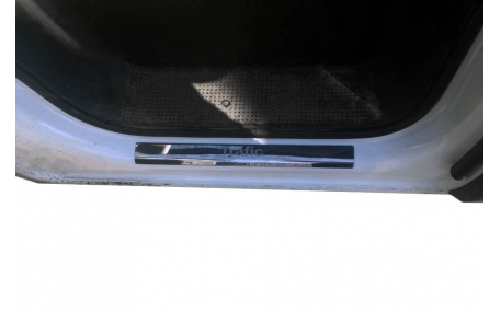 Накладки на пороги Renault Trafic