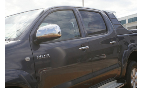 Хром накладки Toyota Hilux