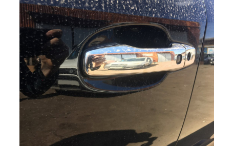 Хром накладки Toyota Land Cruiser 200