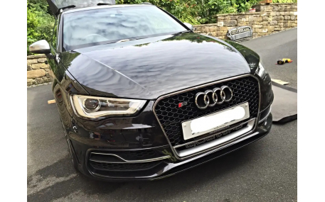 Решетка радиатора Audi A3 8V 2012-2016