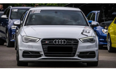 Решетка радиатора Audi A3 8V 2012-2016