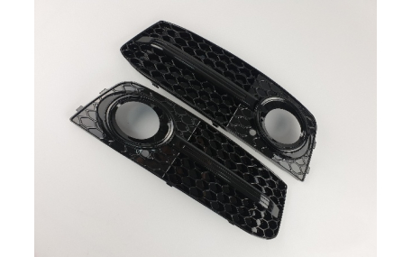 Решетки бампера AUDI A4 B8 2008-2012