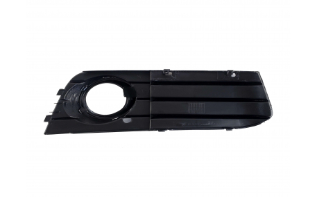 Решетки бампера AUDI A4 B8 2008-2012