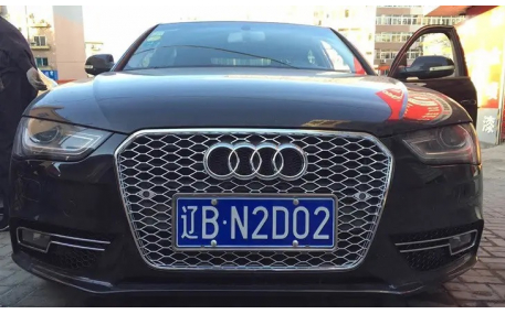 Решетки бампера AUDI A4 B8 2012-2015