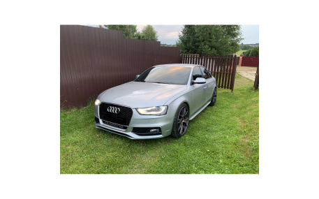 Решетка радиатора Audi A4 B8 2012-2015