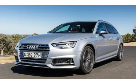 Решетка радиатора Audi A4 B9 2016-2019