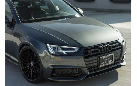 Решетка радиатора Audi A4 B9 2016-2019