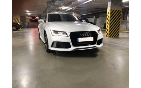 Решетка радиатора Audi A7 2010-2014