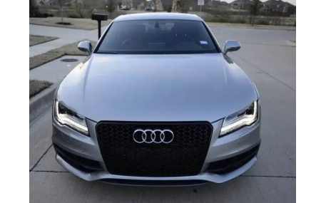 Решетка радиатора Audi A7 2010-2014