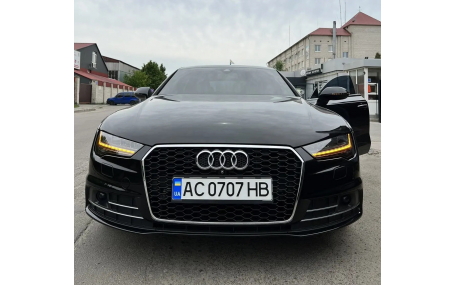 Решетка радиатора Audi A7 2015-2018