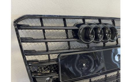 Решетка радиатора Audi A8 D4 2014-2017