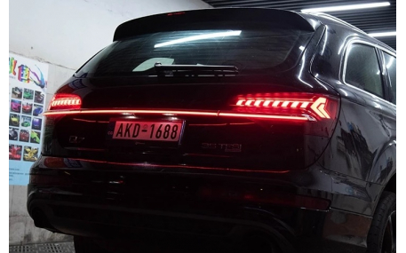 Фонари задние Audi Q7 2010-2015