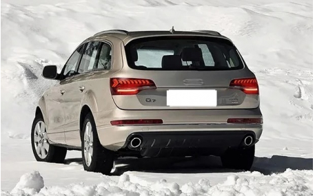 Фонари задние Audi Q7 2010-2015