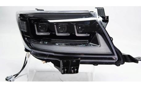 Фары передние Toyota Hilux 2011-2015